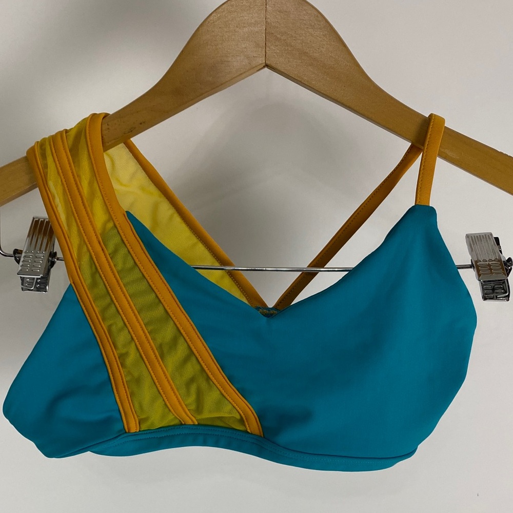 Toger Friday Chica Crop Top 2.0 Adult Size XS - Picture 3 of 7